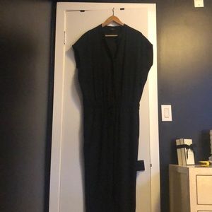 Aritzia Babaton Crepe Jumpsuit - Size Large